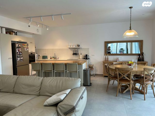 דירה, נתן אלבז 6, גליל ים (מתחם הכוכבים), הרצליה