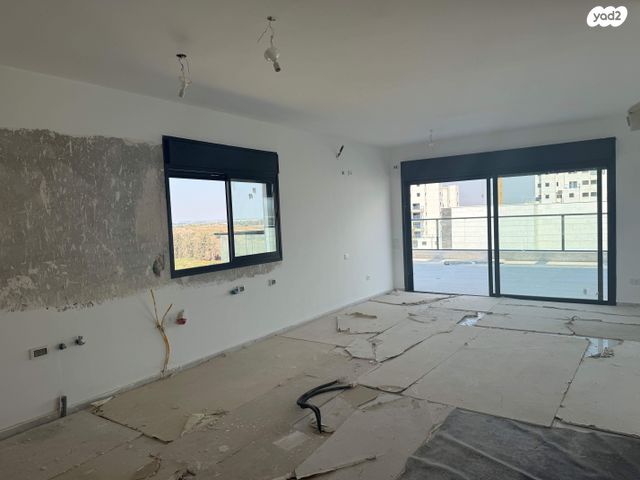 גג/ פנטהאוז, היינן 37, עיר היין, אשקלון