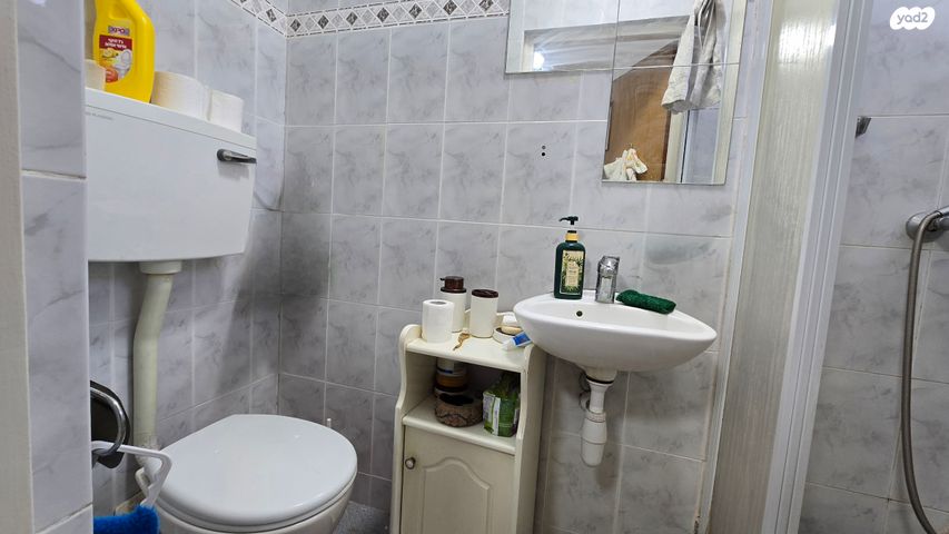 דירה, החרמון, יצחק רבין, צפת