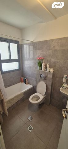 דירה, אברהם שטרן, קרית היובל, ירושלים