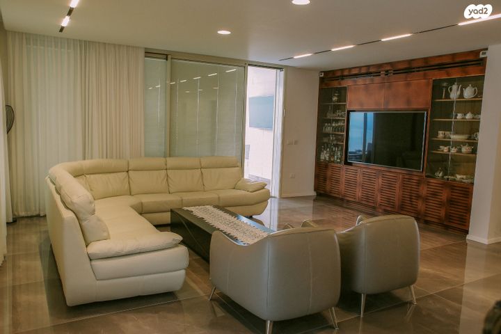 גג/ פנטהאוז, טבריה