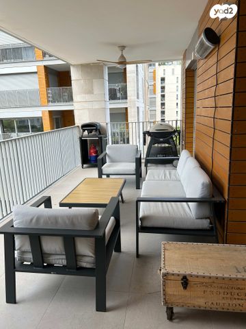 דירה, נתן אלבז 6, גליל ים (מתחם הכוכבים), הרצליה