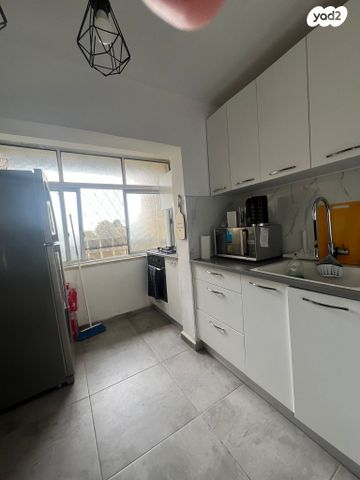 דירה, הכ"ג, שכונה ג', באר שבע