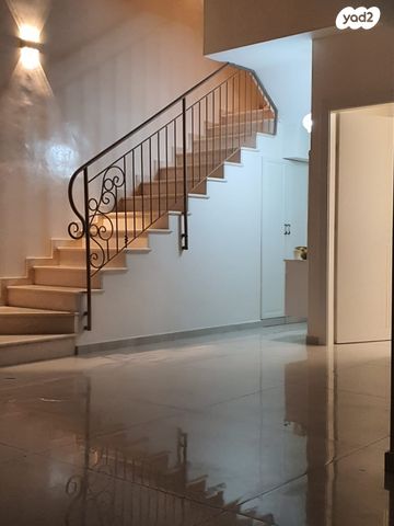 דופלקס, שדרות הרב לוין, רובע ז', אשדוד