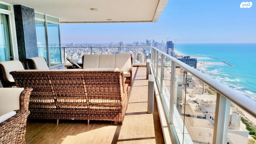 גג/ פנטהאוז, שדרות ניצה, צפון מערב מרכז העיר, נתניה