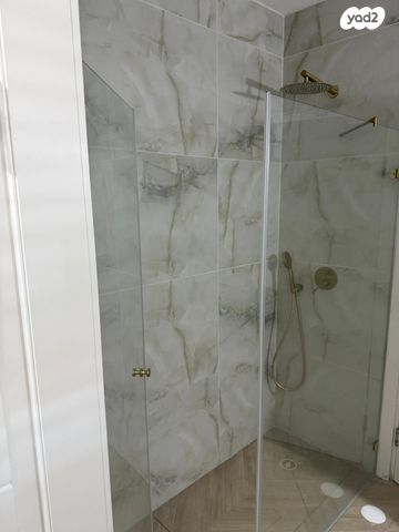 דירה, בקעת רימון, שקמים ואגמים, אשקלון