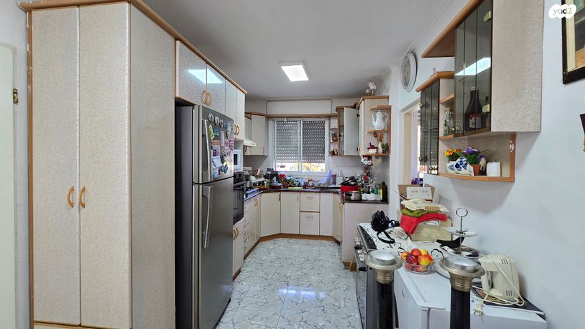 דירה, החרמון, יצחק רבין, צפת