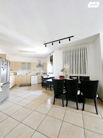 דירה, שדרות רחבעם זאבי 38, שער הים, ראשון לציון