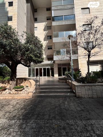 דירת גן, עמיחי פאגלין, אזורי חן, גימל החדשה, תל אביב יפו