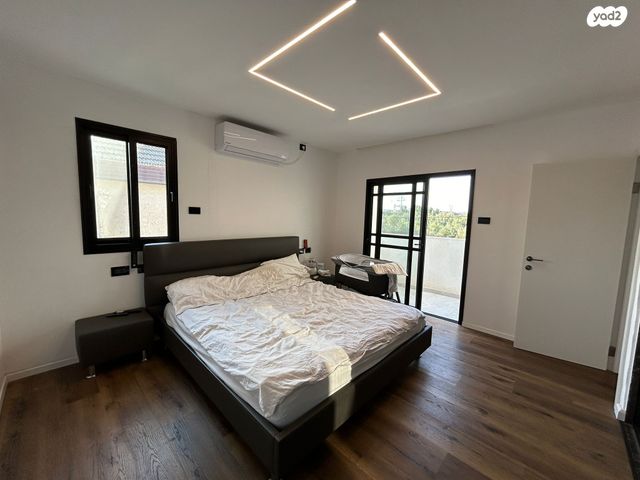 בית פרטי/ קוטג', אגוז, עומר