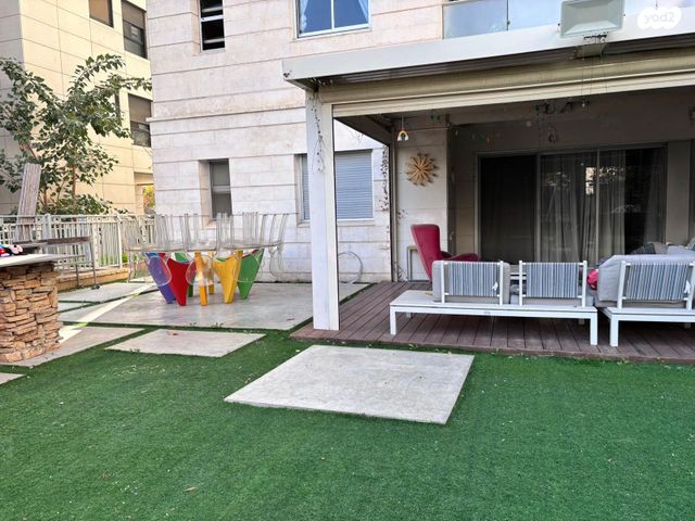 דירת גן, עמיחי פאגלין, אזורי חן, גימל החדשה, תל אביב יפו