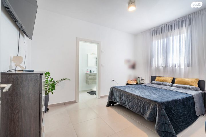 דירה, מור, אור ים, אור עקיבא