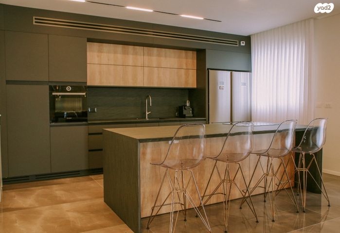 גג/ פנטהאוז, טבריה