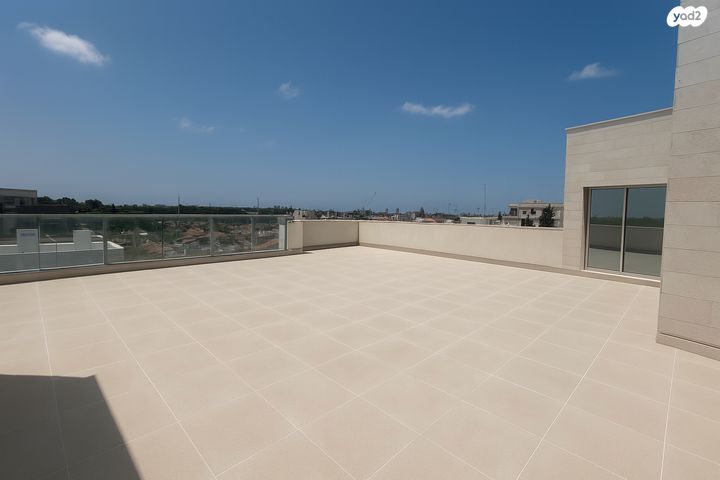 גג/ פנטהאוז, ארלוזורוב, מרכז דרום, רעננה