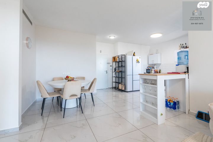 דירה, שדרות מנחם בגין 35, גבעת אולגה, חדרה