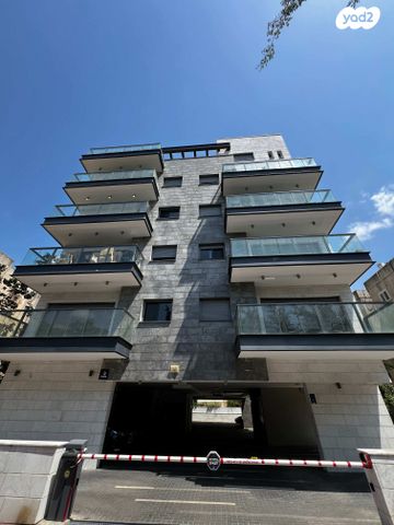 דרך עכו חיפה 150