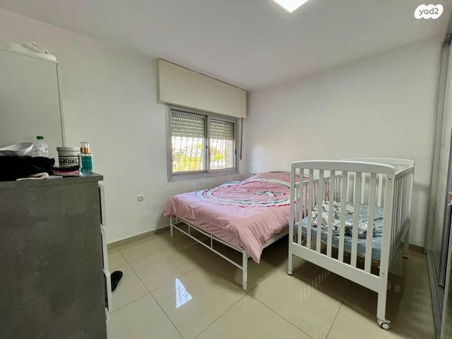 דירת גן, הנחלים, מעלה אדומים