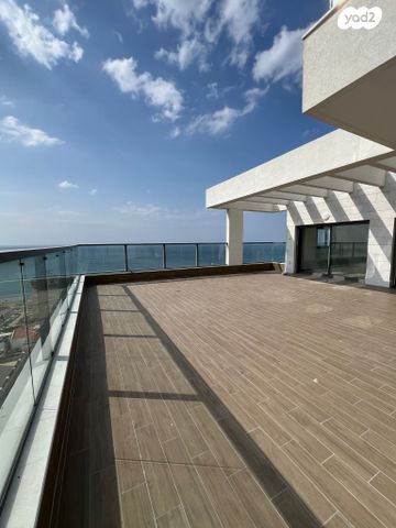 גג/ פנטהאוז