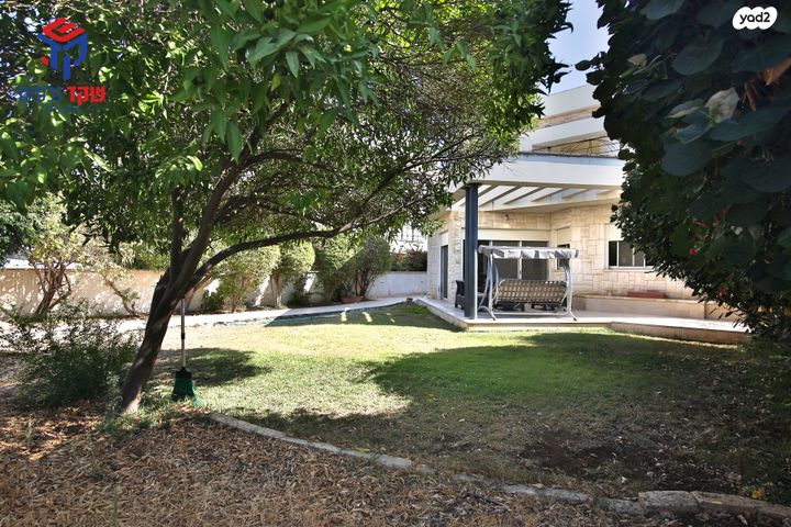 בית פרטי/ קוטג', ארלוזורוב 6, מרכז העיר, קרית אתא