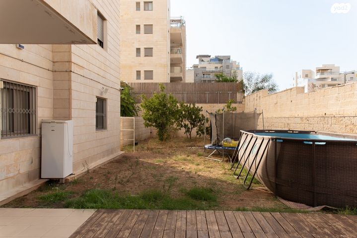 דירת גן, אתרוג, חריש