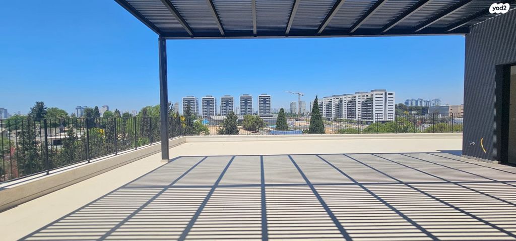 גג/ פנטהאוז, רמת אפעל, רמת גן