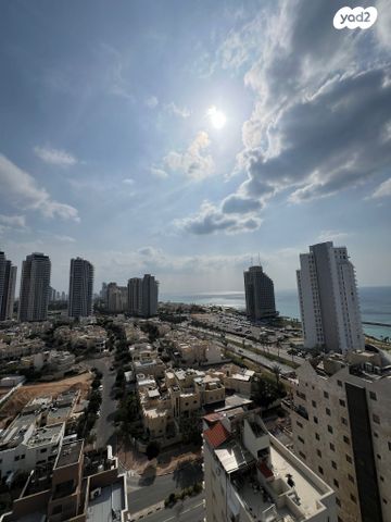 גג/ פנטהאוז, נתניה