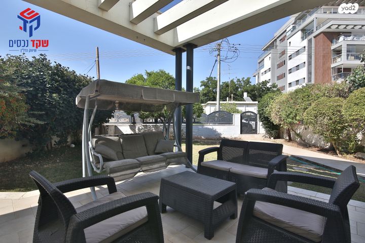 בית פרטי/ קוטג', ארלוזורוב 6, מרכז העיר, קרית אתא