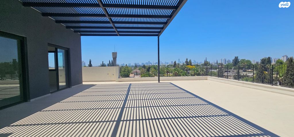 גג/ פנטהאוז, רמת אפעל, רמת גן