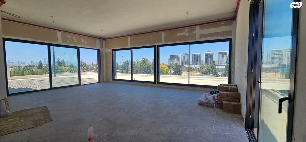 גג/ פנטהאוז, רמת אפעל, רמת גן