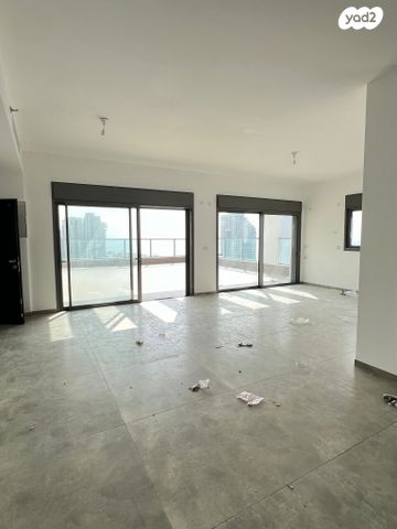 גג/ פנטהאוז, נתניה