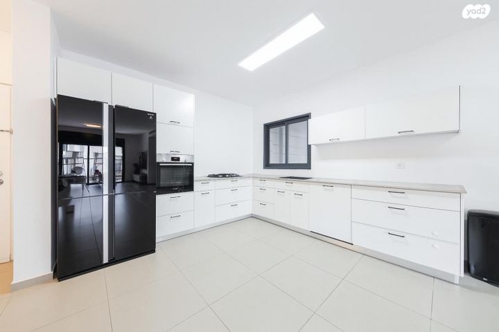 דירה, שדרות בן צבי 124, אגמים, נתניה