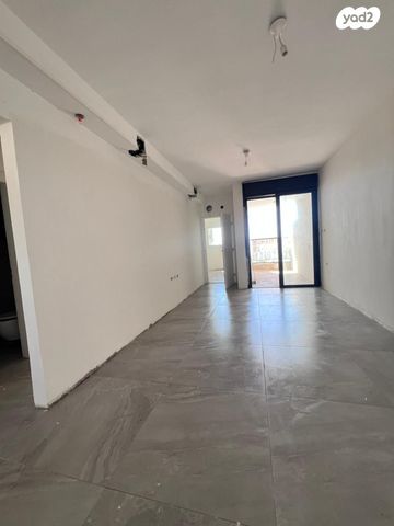 דירה, החשמונאים 51, לב העיר, בת ים