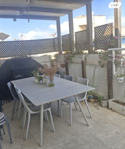 גג/ פנטהאוז, לאה גולדברג, נאות אפקה ב', תל אביב יפו