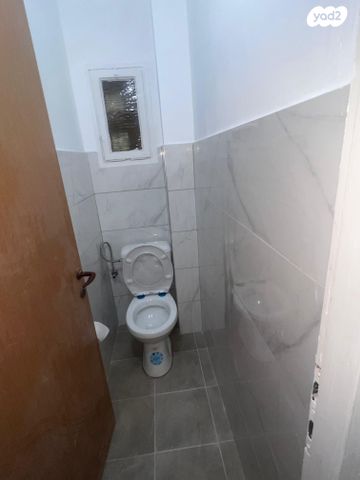 דירה, ז'בוטינסקי, צור שלום, קרית ביאליק