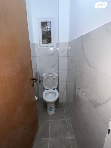 דירה, ז'בוטינסקי, צור שלום, קרית ביאליק