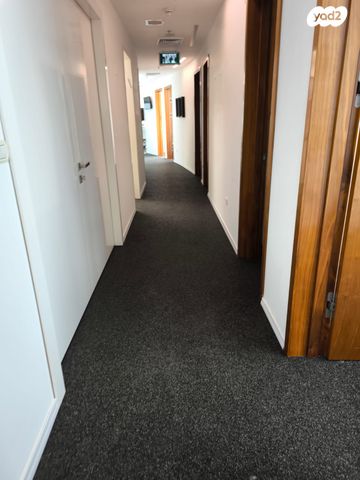 חלל עבודה משותף, כפר סבא