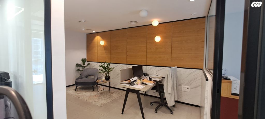 משרדים, הנגר, אזור תעשיה נווה נאמן, הוד השרון