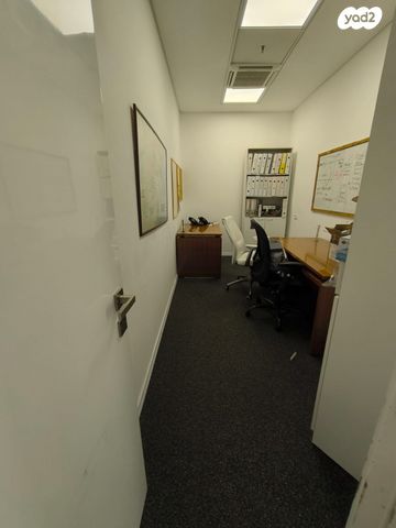 חלל עבודה משותף, כפר סבא