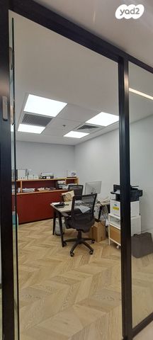 משרדים, הנגר, אזור תעשיה נווה נאמן, הוד השרון