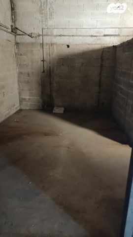 חנויות/ שטח מסחרי, המלאכה, אזור תעשיה ב, חולון