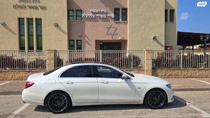 מודעת רכב מרצדס-בנץ E-class