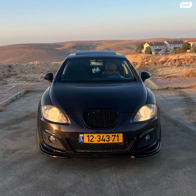 מודעת רכב סיאט לאון