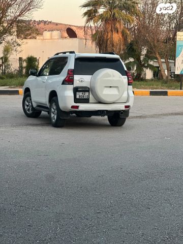 טויוטה לנד קרוזר