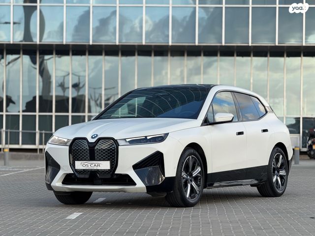 מודעת רכב ב מ וו iX