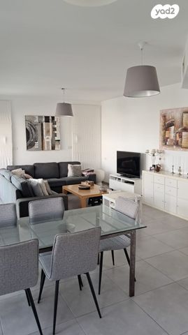 דירה, הכרמל 56, מרכז, כפר סבא