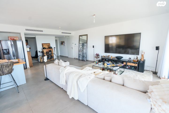 גג/ פנטהאוז, אור ים, אור עקיבא