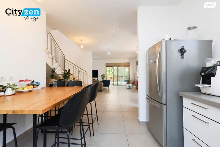 דו משפחתי, אבן יהודה