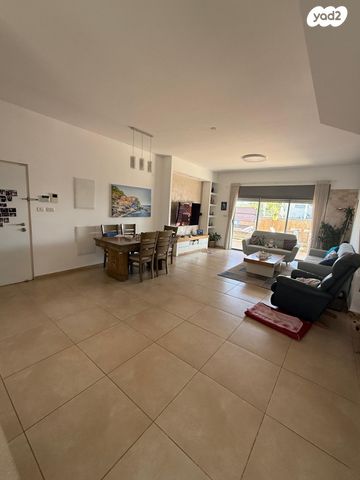 דופלקס, כפר סבא הירוקה, כפר סבא