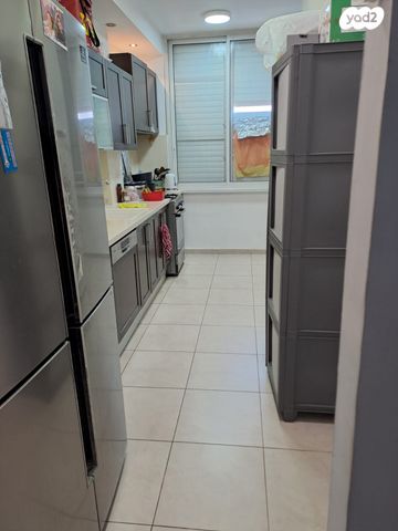 דירה, יחזקאל דנין, לב העיר, בת ים