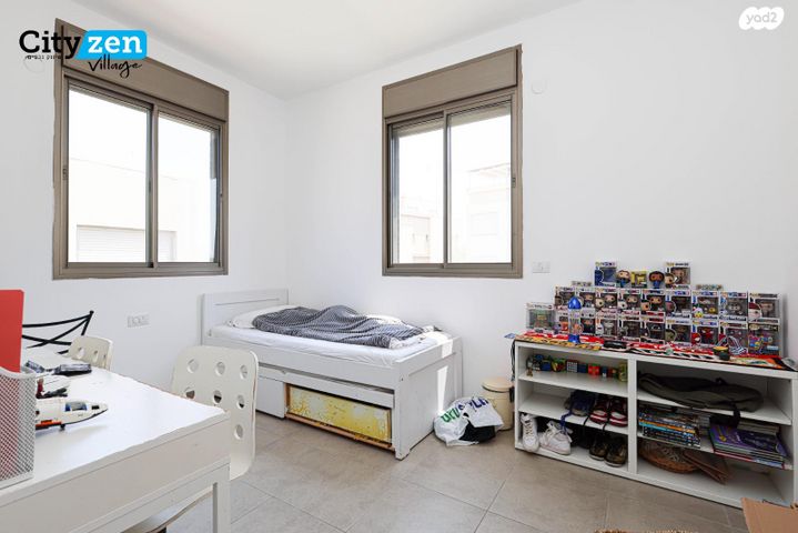 דו משפחתי, אבן יהודה